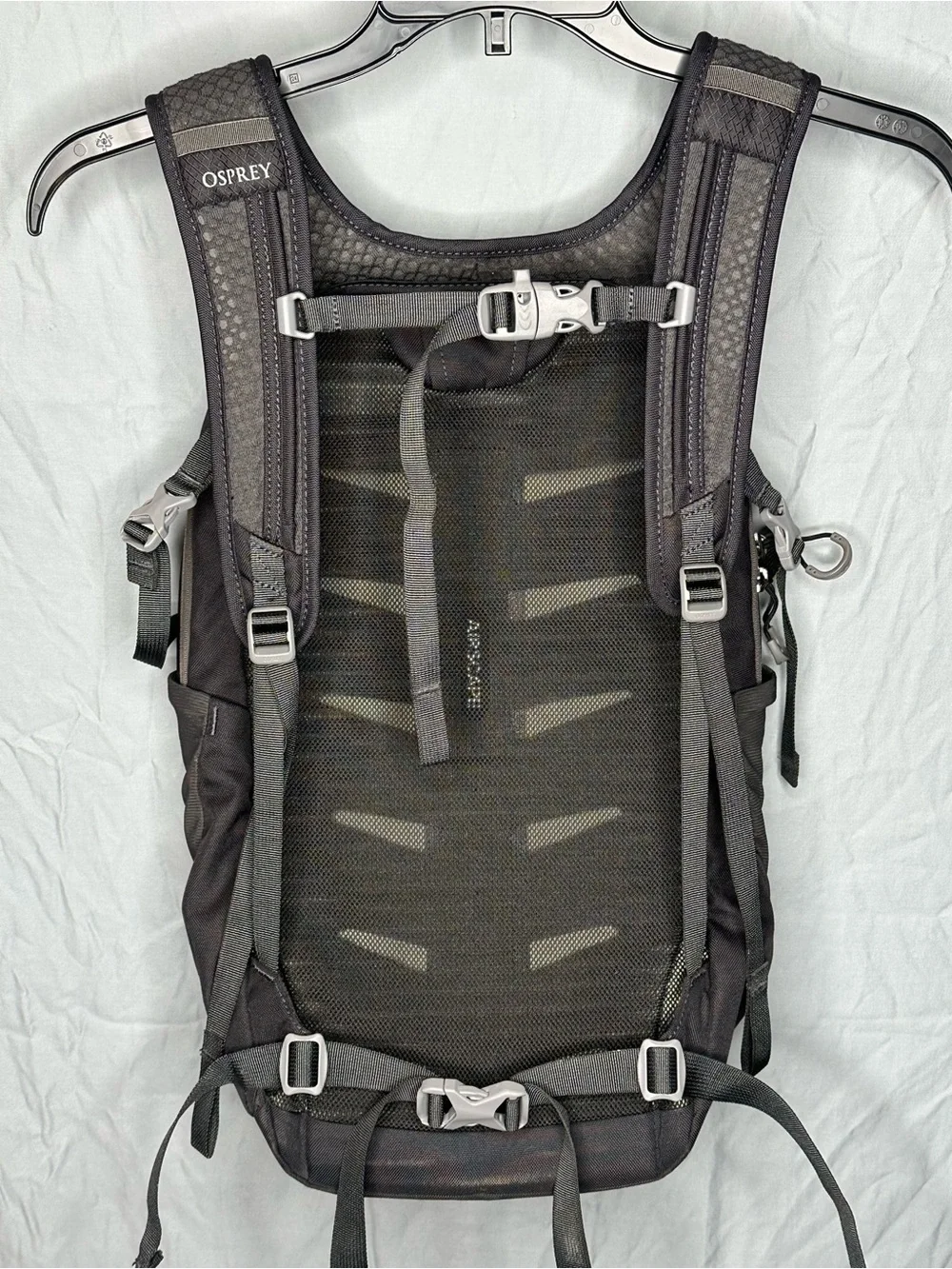 Osprey Daylite Backpack Black Hiking Travel Daypack Laptop Outdoor Pack
